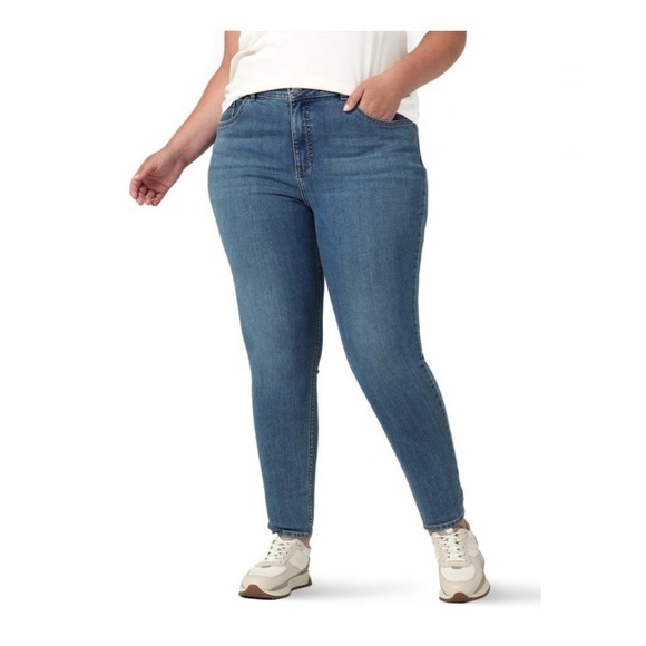 Lee® Women's Plus High Rise Skinny Jean, Size 22W Petite - Picture 1 of 14